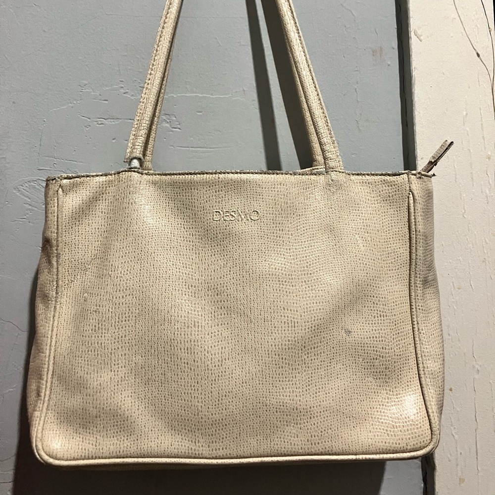 Desmo snake skin Cream Tote Bag